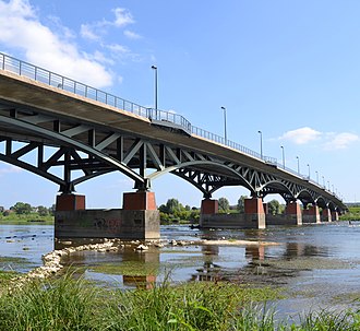 <strong>4. Fran&ccedil;ois Mitterrand Bridge &ndash; The Modern Ring-Road Crossing</strong>