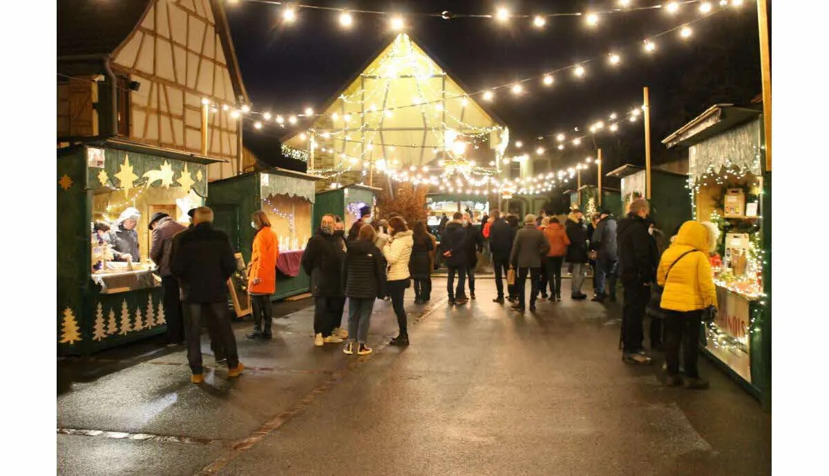 4. March&eacute; de No&euml;l de Sainte-Croix &ndash; Traditional & Community-Focused