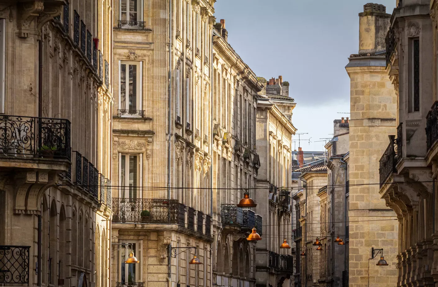 Best Times of Day to Walk in Bordeaux
