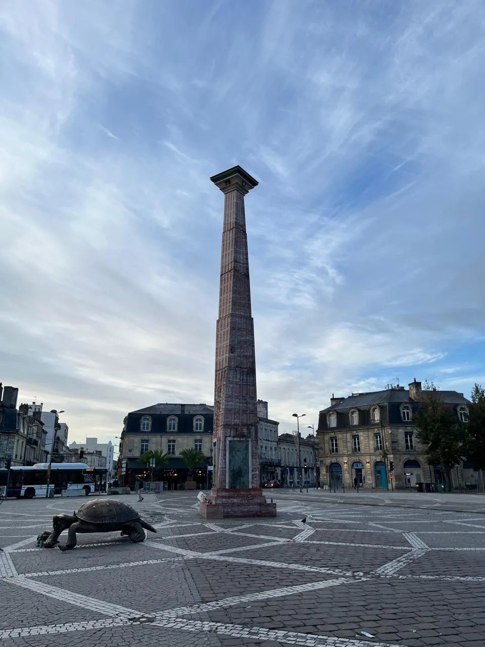 <strong>The Architecture and Design of the Square</strong>