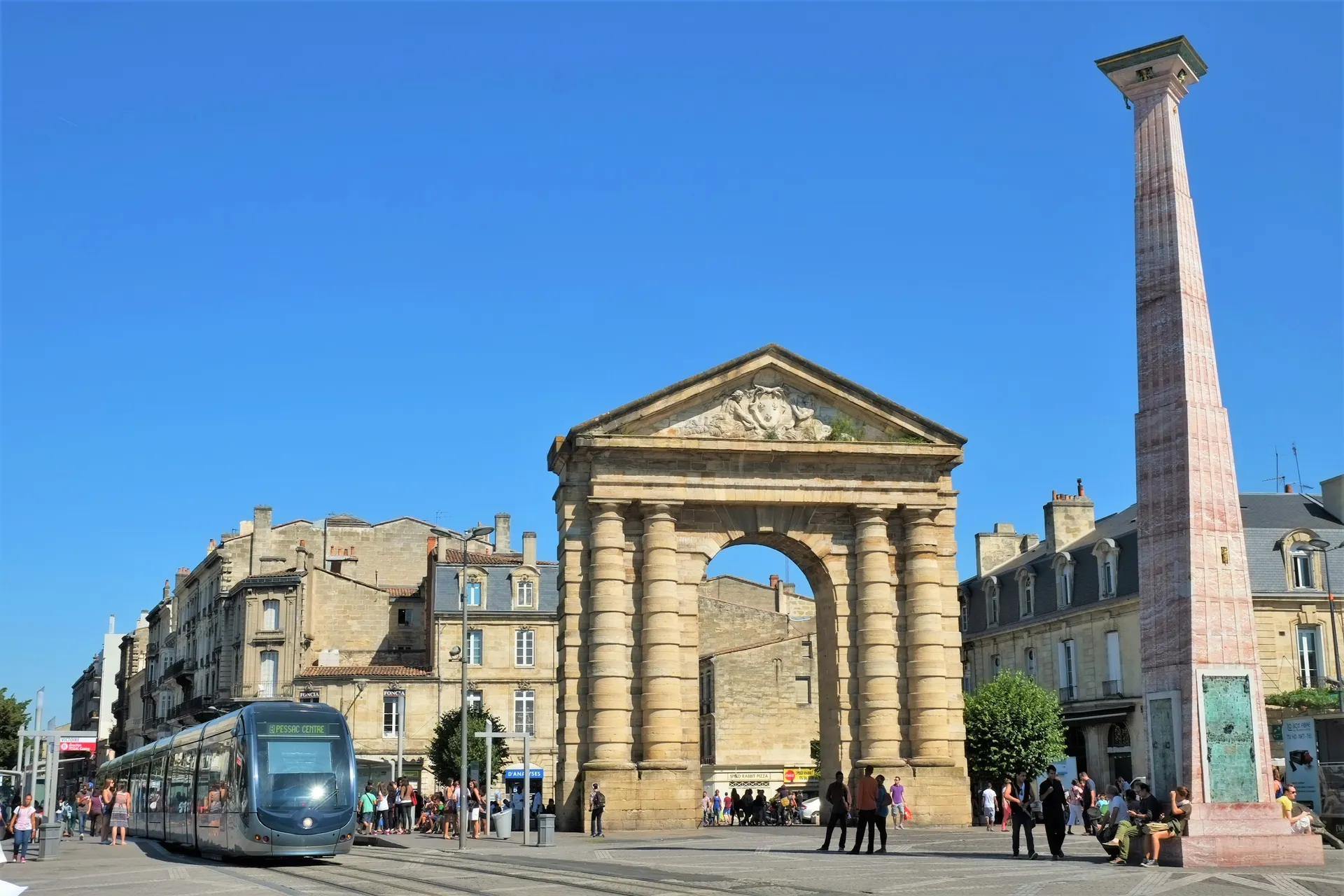 <strong>Explore the Historic City Centre</strong>
