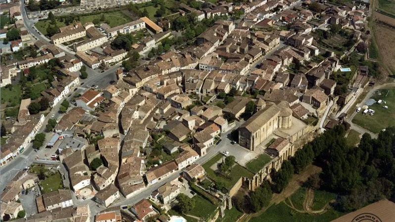 Saint-Macaire: The Medieval Soul of Bordeaux’s Countryside