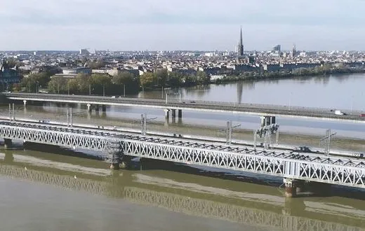<strong>8. Eiffel Foot Bridge &ndash; A Gustave Eiffel Legacy</strong>