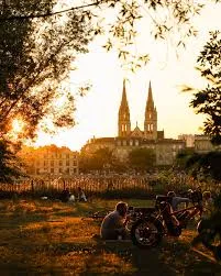 Parc Bordelais: Sunset Through Trees