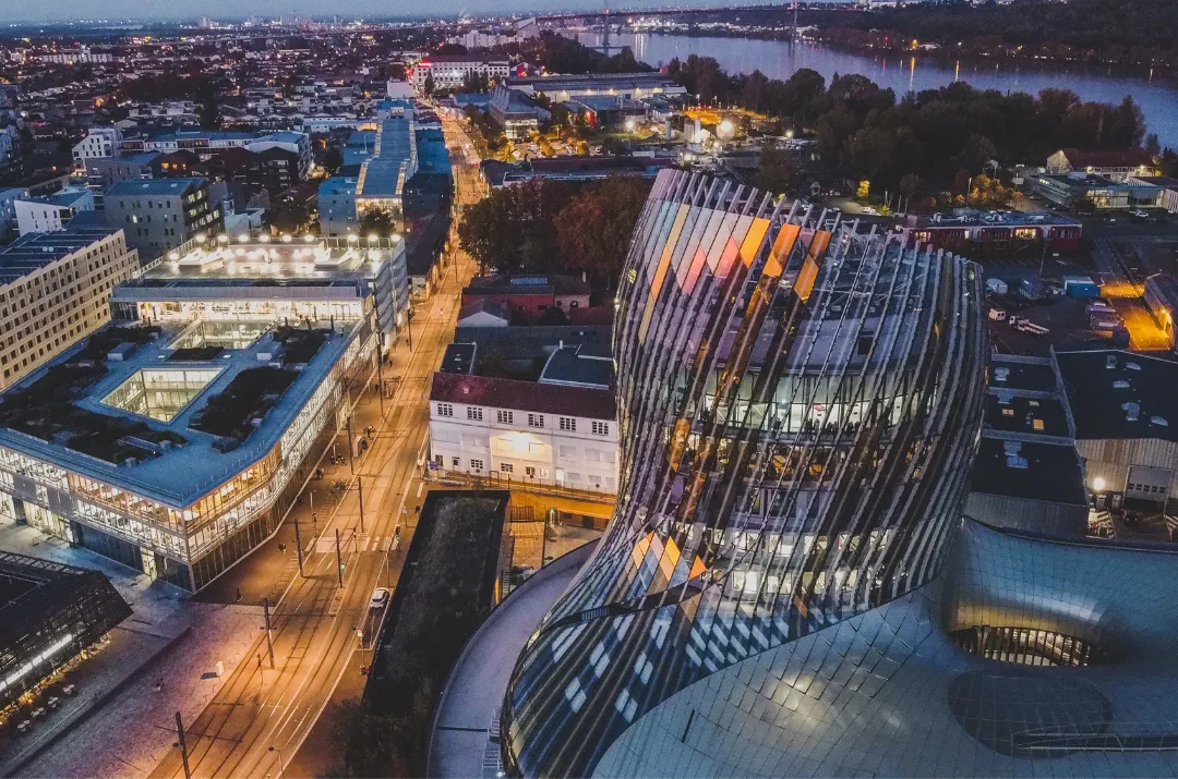 <strong>2. Cité du Vin – The Bordeaux Wine Museum Experience</strong>