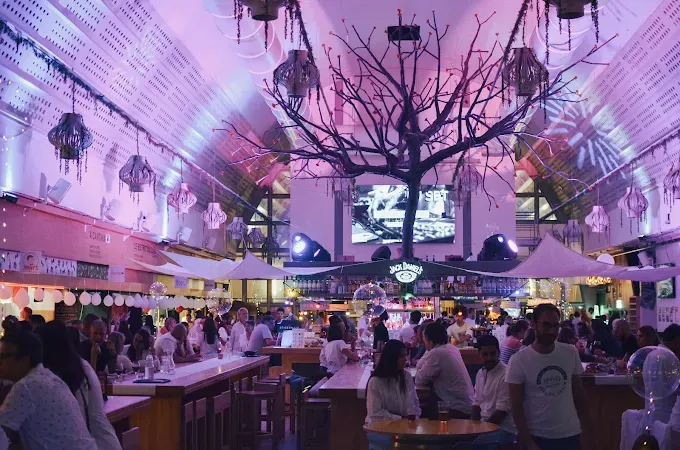 <strong>Dinner at BOCCA Food Court</strong>