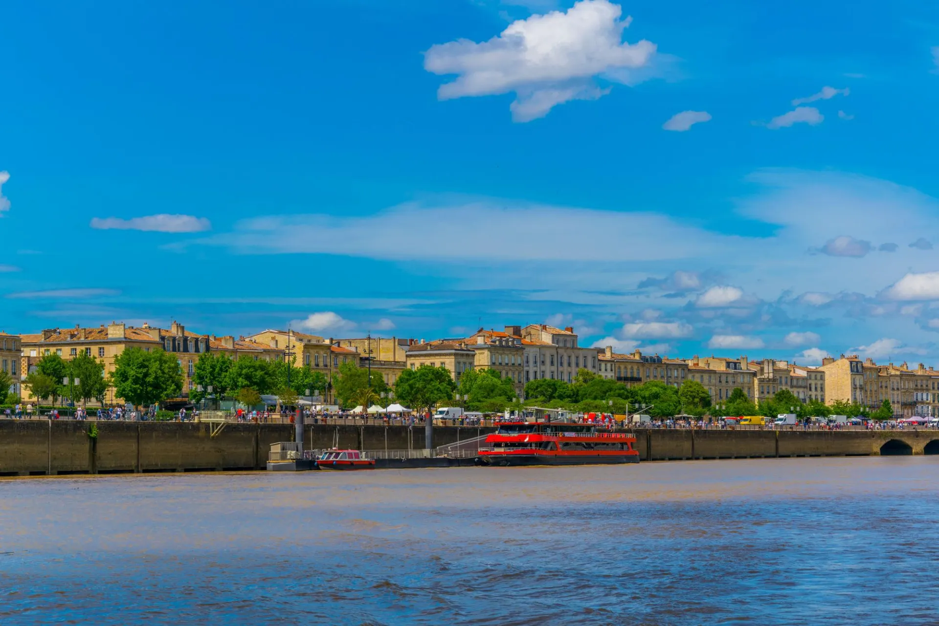 Midday: Cultural Riverfront Encounters