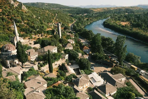 Hidden Villages Near Bordeaux Worth Visiting