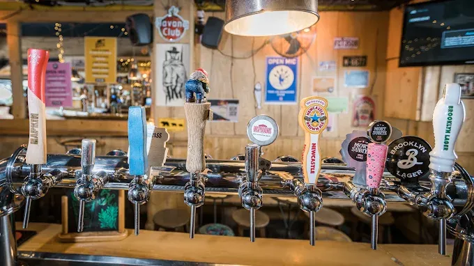 <strong>Grizzly Pub</strong>