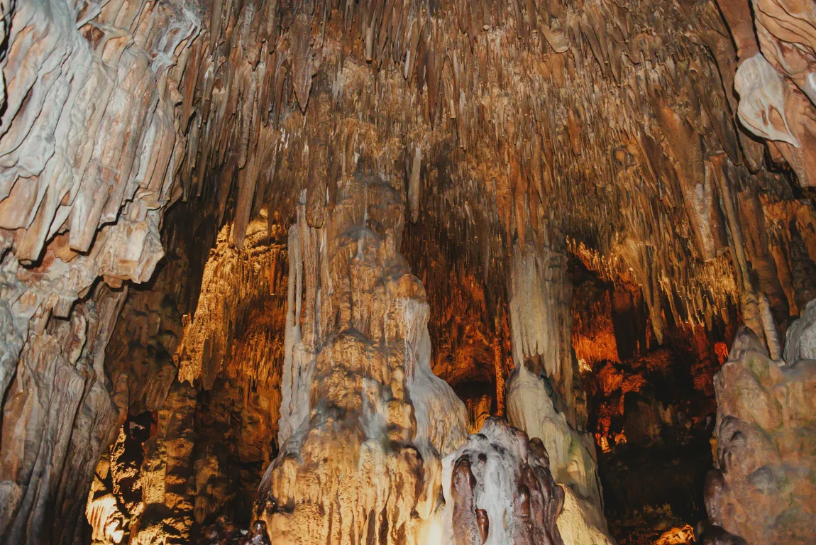 Why Limestone Glows: The Science of Light & Stone