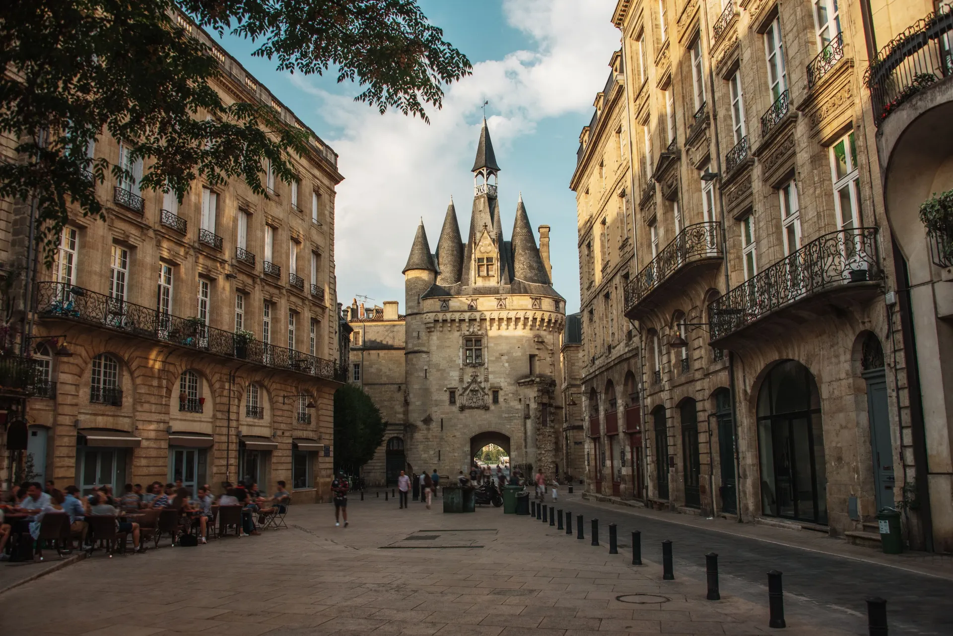 Why Bordeaux Is Considered One of France’s Most Walkable Cities