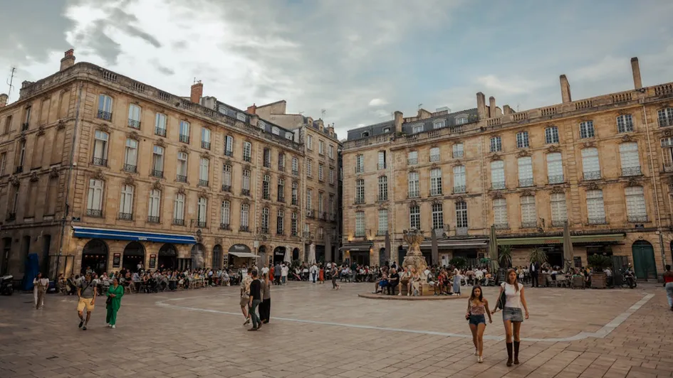 <strong>Explore Bordeaux on Foot</strong>