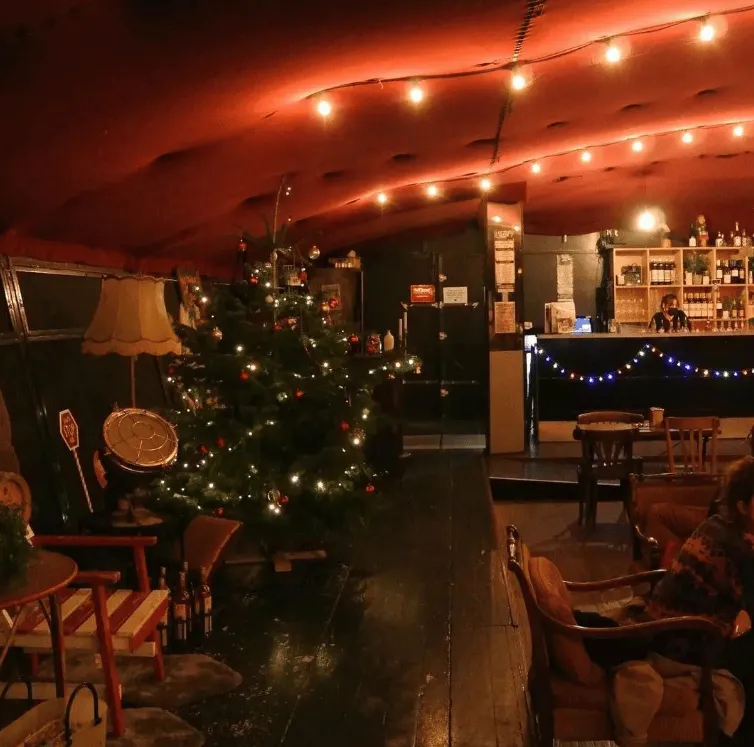 3. Le Super March&eacute; de No&euml;l de L&rsquo;Iboat &ndash; Maritime Boutique