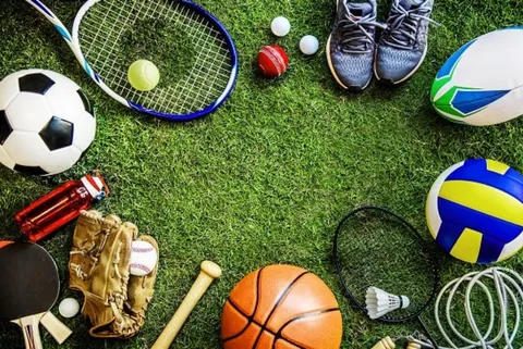 Discover sports culture in Bordeaux through rugby, football, rowing, cycling and community traditions