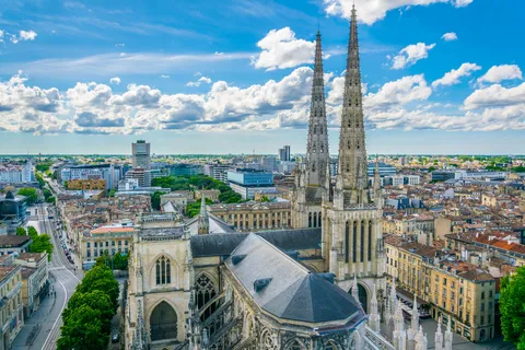 The weather is perfect in June with long, warm, pleasant days and comfortable temperatures that are 20-25°C on average.